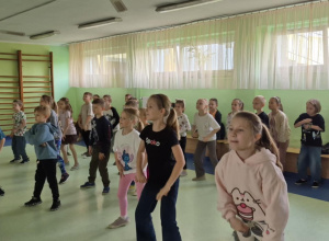 Warsztaty muzyczne w klasach 1a i 1b.